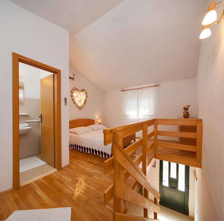 Apartments Mande And Kate Baska Voda Room photo